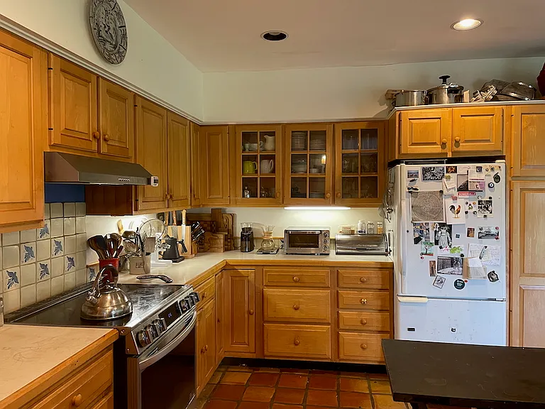 74 Alger Brook Rd — Photo 2