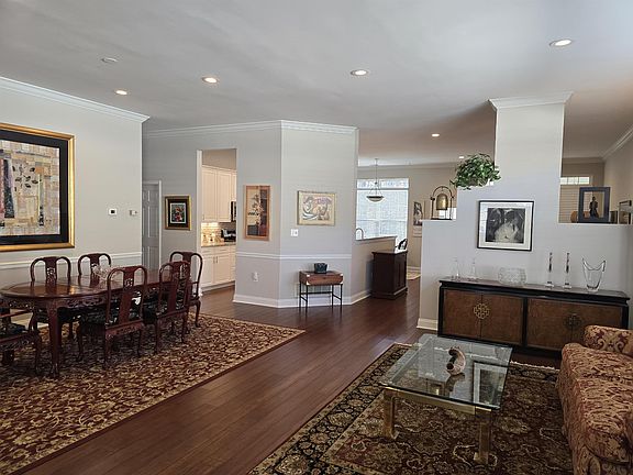 2nd image of 519 Weston Dr