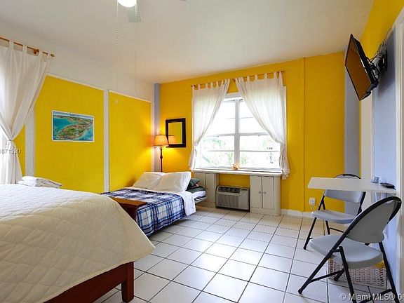 5th image of 7300 Ocean Ter APT 215