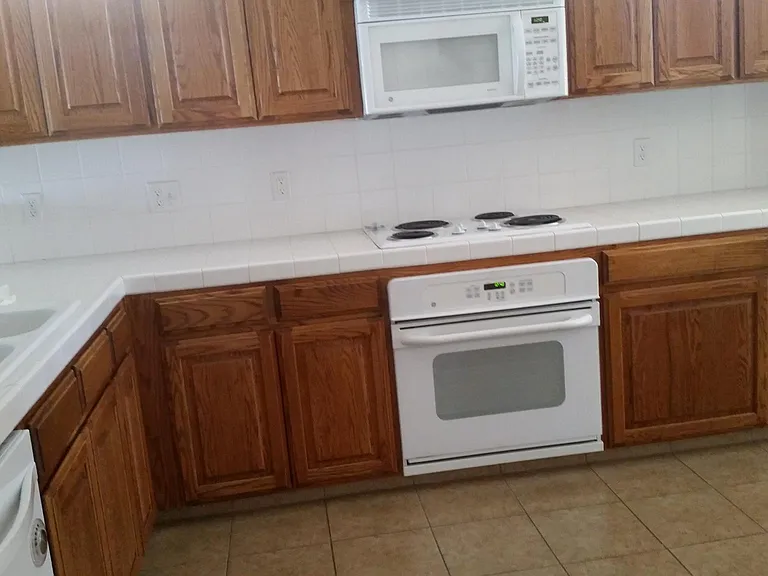 10611 N Tea Party Ln — Photo 12