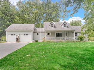 1172 N 450 E, Chesterton, IN 46304