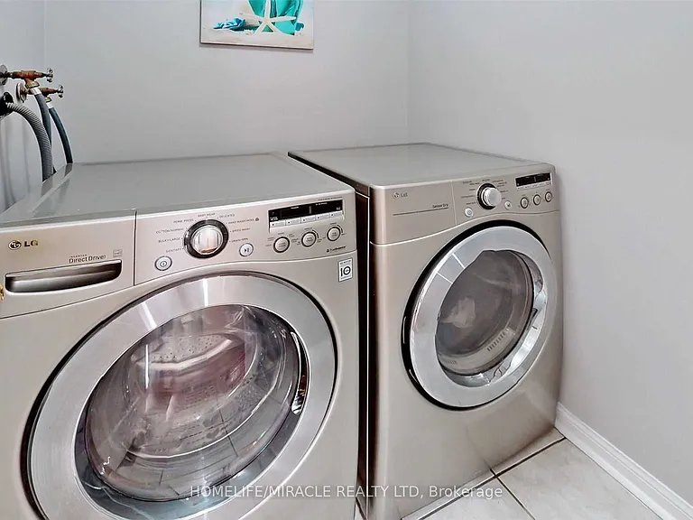 16 Sentimental Way — Photo 26