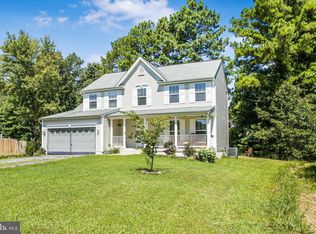 215 Dogwood Ave, Colonial Beach, VA 22443