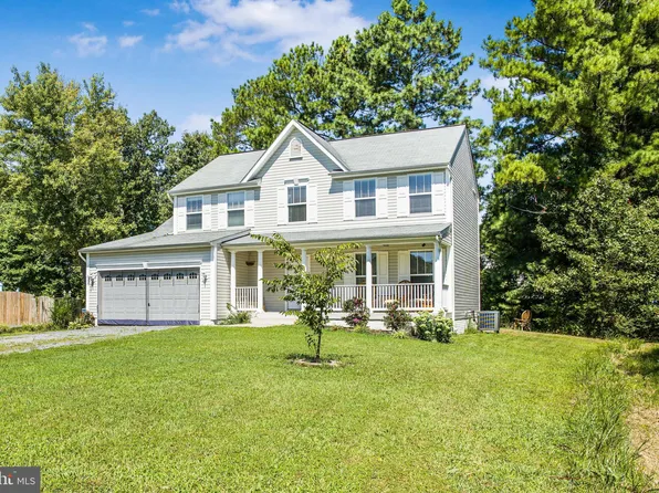 215 Dogwood Ave, Colonial Beach, VA 22443
