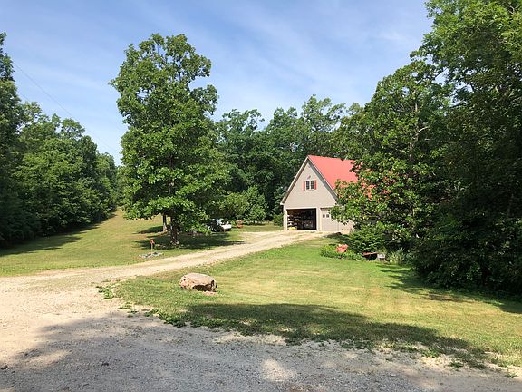 Driveway leading up