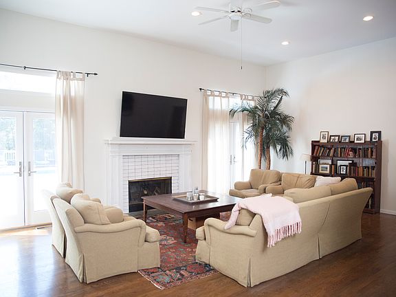 5th image of 2 Kimbell Ave