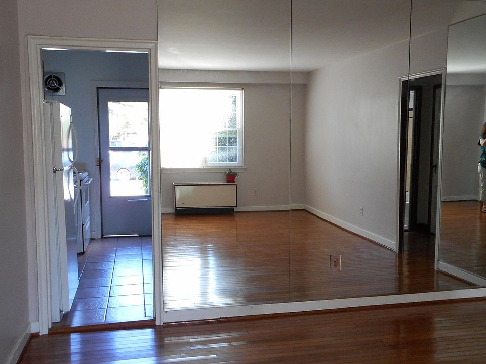 1st image of 11D Auburn Ct