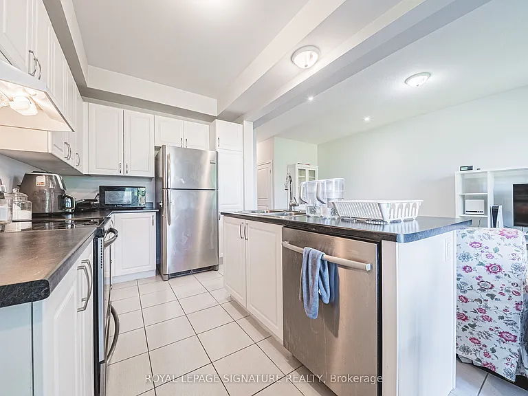 90 Raymond Rd #3 — Photo 9