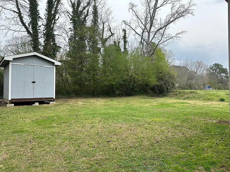 109 Turner St — Photo 15