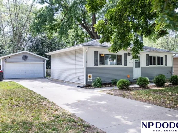 6041 Dobbins Dr, Lincoln, NE 68505