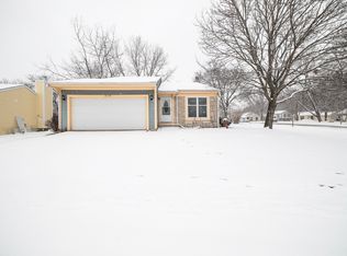 2770 Stoneybrook Ln, Aurora, IL 60502