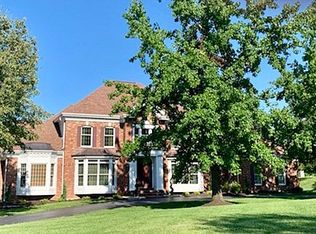 2244 Devonsbrook Dr, Chesterfield, MO 63005