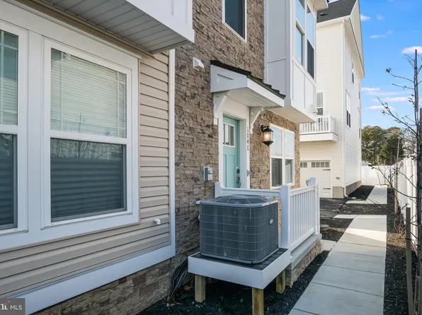 104 142nd St E, Ocean City, MD 21842