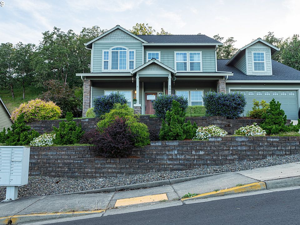 1st image of 2600 Loma Vista Dr