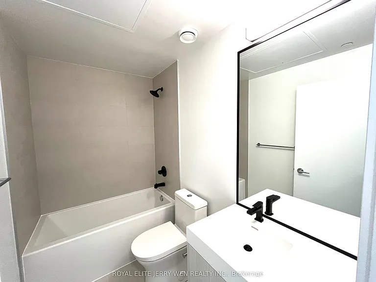 250 Lawrence Ave W #613 — Photo 13