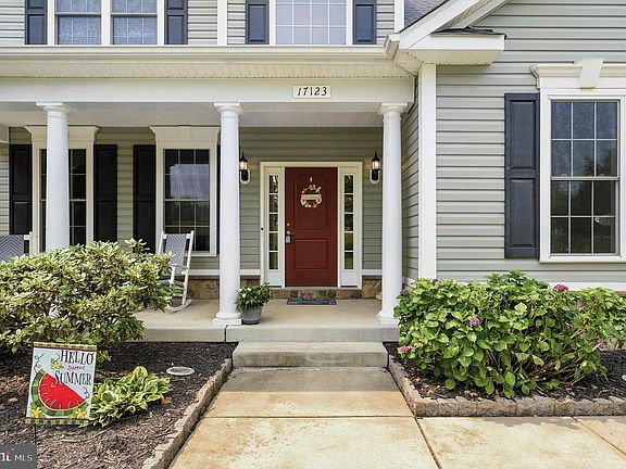 3rd image of 17123 Sweetwater Ct