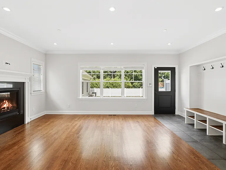 124 Maple Ave #B — Photo 15