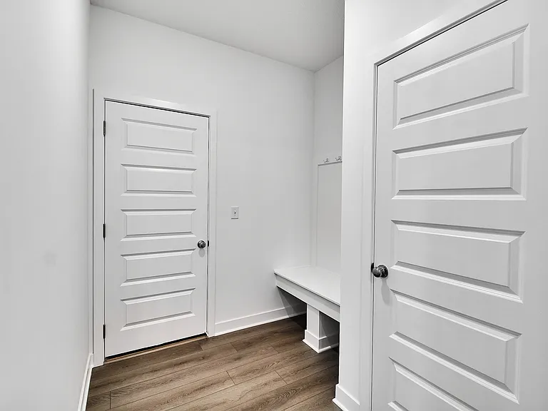 404 W Monroe St — Photo 27