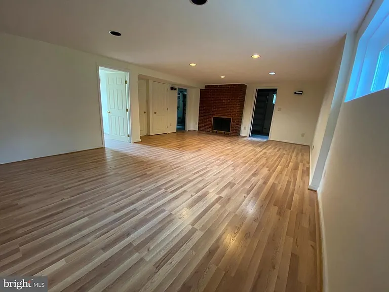6009 Cheshire Dr — Photo 11