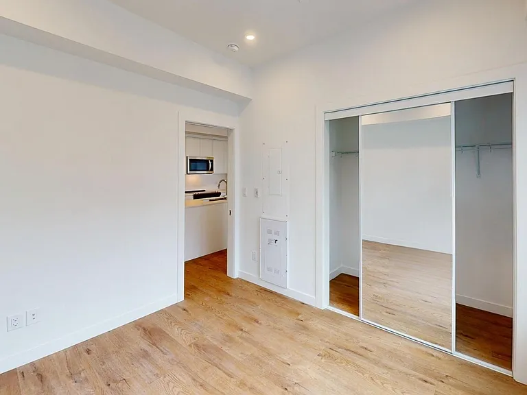 514 15th Ave SW — Photo 9