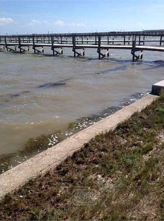 2nd image of 536 N Shore Dr