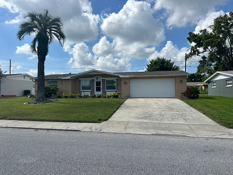 5132 Overton Dr — Photo 1