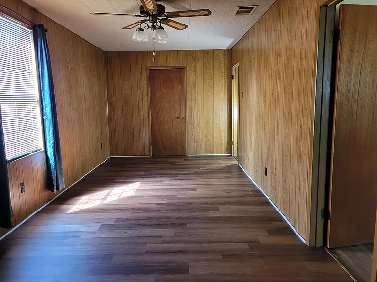 6092 FM 180 — Photo 16