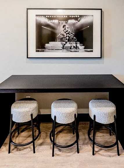 Alcott — Photo 45