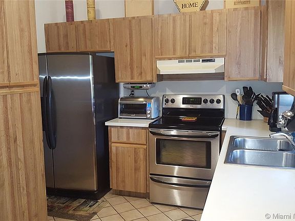 5th image of 1520 Lakeview Cir