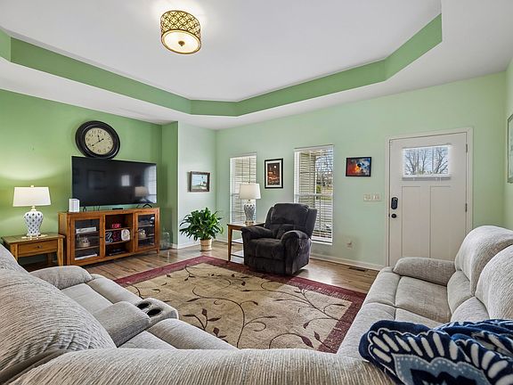 4th image of 120 Blue Moon Rd