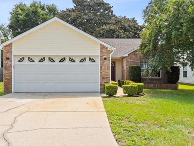520 Rush Park Cir, Mary Esther, FL, 32569