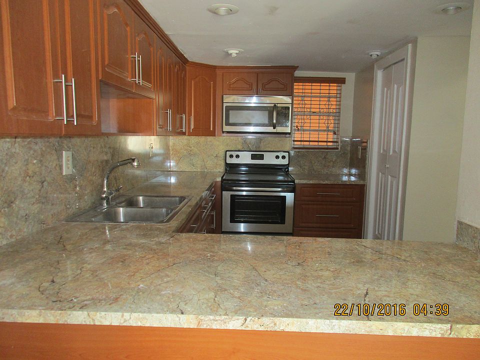1st image of 1950 W 56th St #402