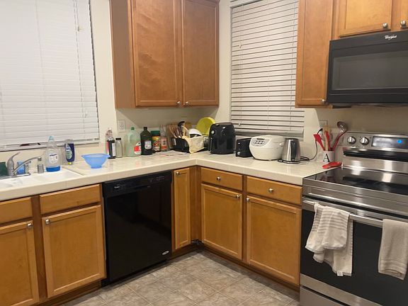 3rd image of 1018 Giacomo Ln #1018