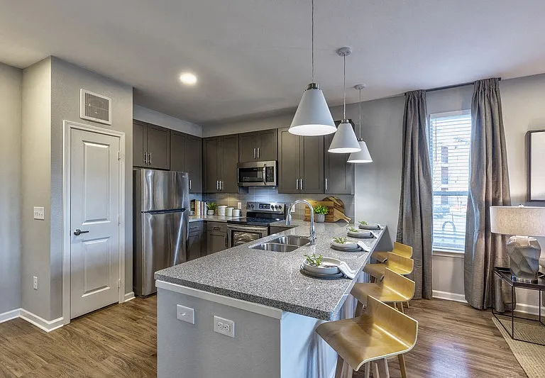 200 Village Creek Pkwy — Photo 40