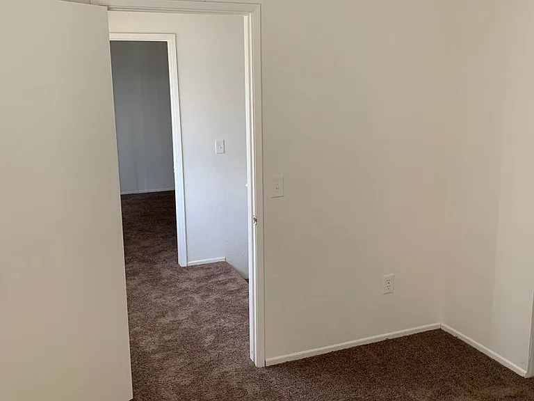 16221 Apple Valley Rd — Photo 12