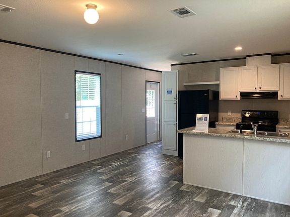 3rd image of 2600 W Michigan Ave #11E