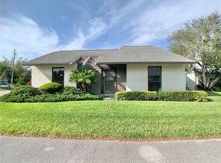 301 Windrush Loop #1, Tarpon Springs, FL 34689