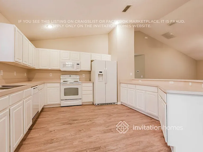 1511 Canopy Oaks Dr — Photo 7