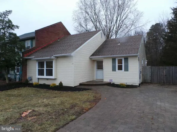 1 Cold Spring Ct, Sicklerville, NJ 08081