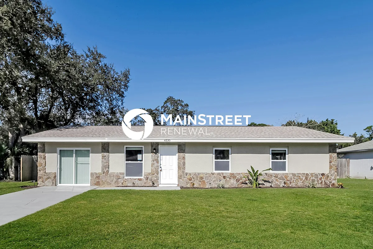 Front View - 4530 Rosebud St