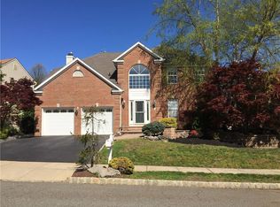 21 Heritage Dr, South River, NJ