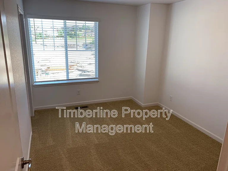811 Marine Corps Dr — Photo 14