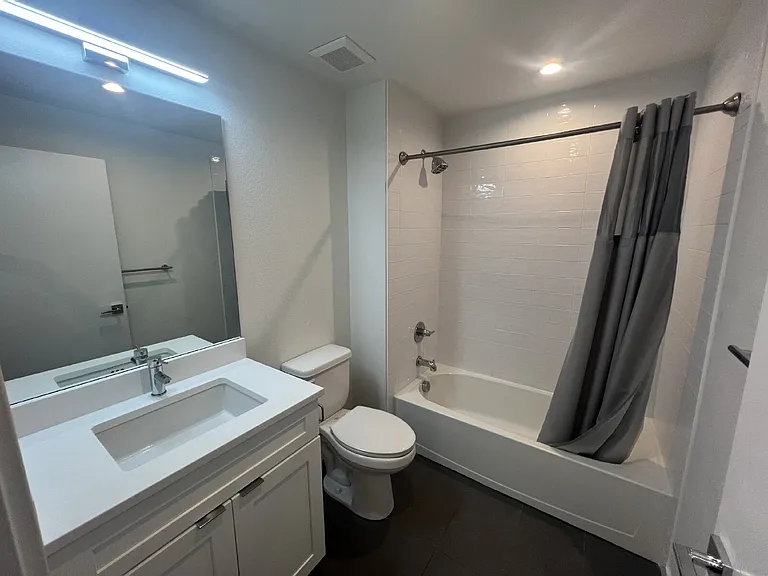 3700 N Marion St #102 — Photo 10