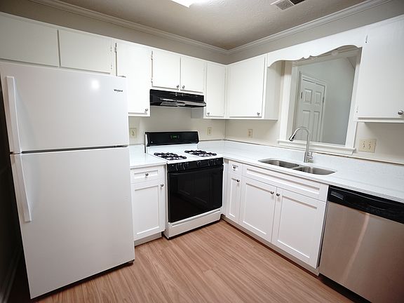 5th image of 736 Indian Lake Dr NW
