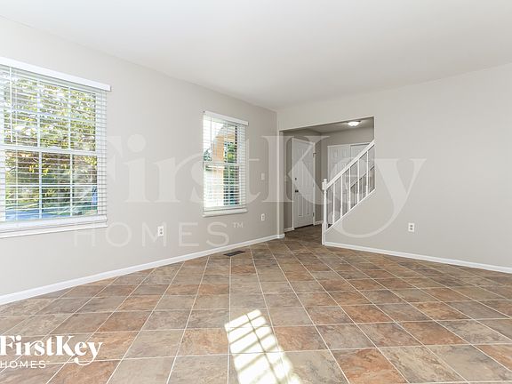 3rd image of 6012 Kingsgate Dr