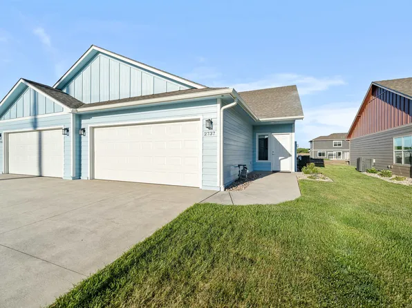2737 Tim Rogers Ln, Salina, KS 67401