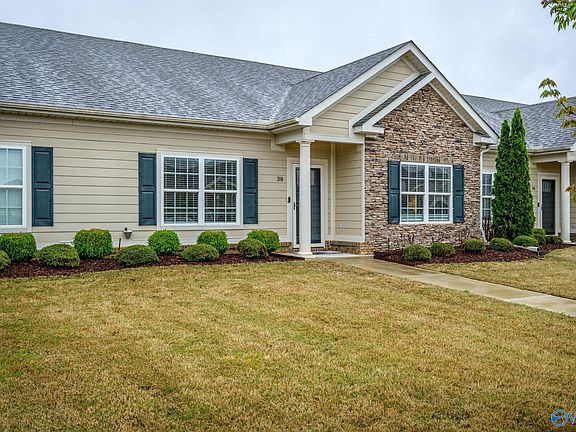 2nd image of 38 Moore Farm Cir NW #1