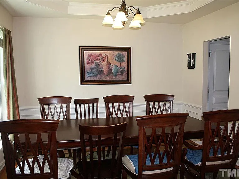 210 Oswego Ct — Photo 13