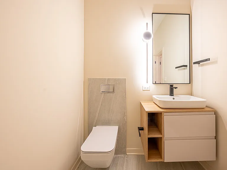 6338 W Belmont Ave #202 — Photo 5