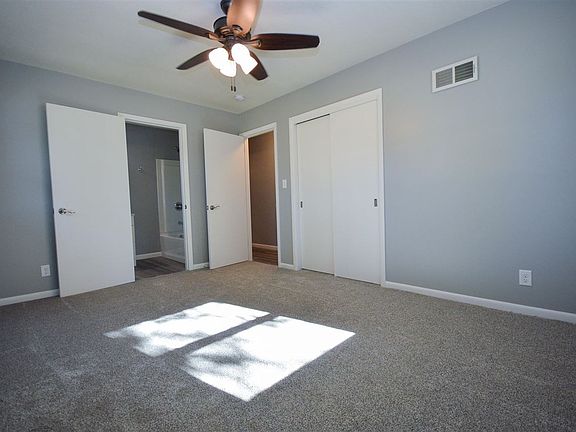 4th image of 132 S Bunker Hill Dr